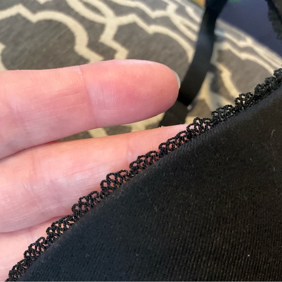 Victoria’s Secret’s Bra - Picture 5 of 6